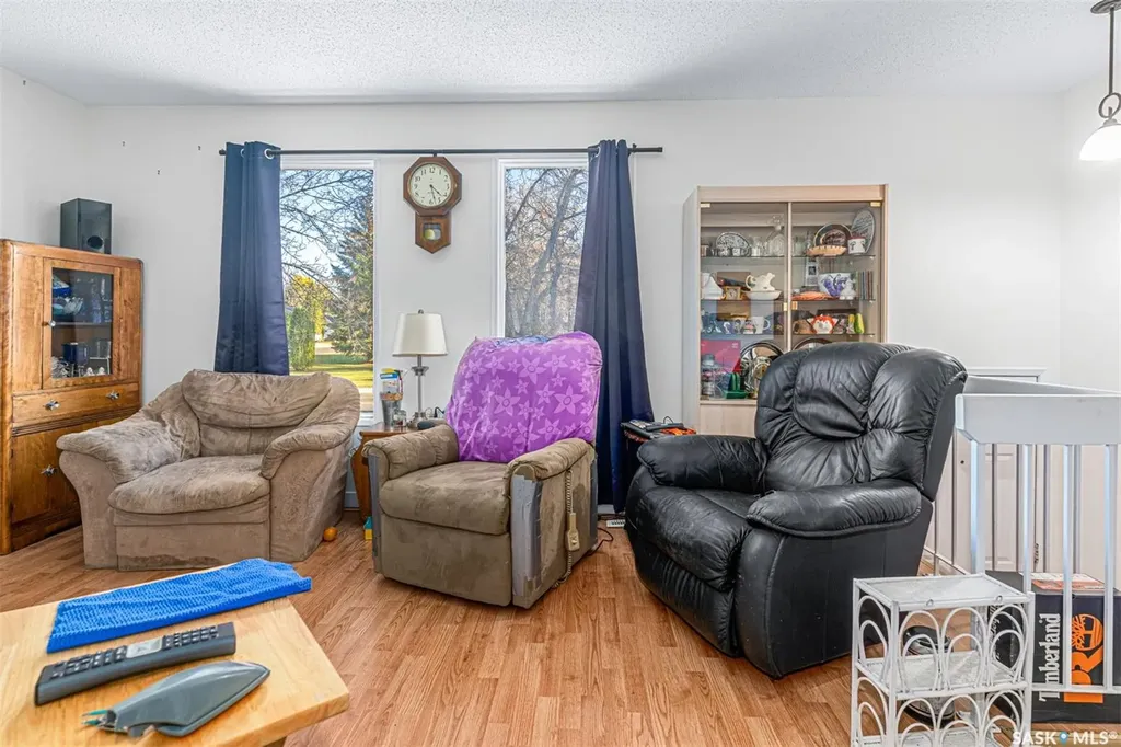 839 Kingsmere Boulevard Saskatoon SK S7J 4C4