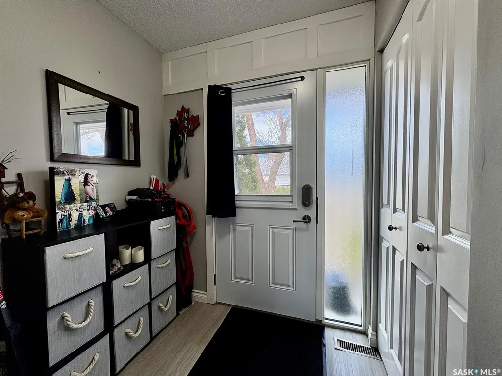 1230 Chaplin Street E Swift Current SK S9H 1K1