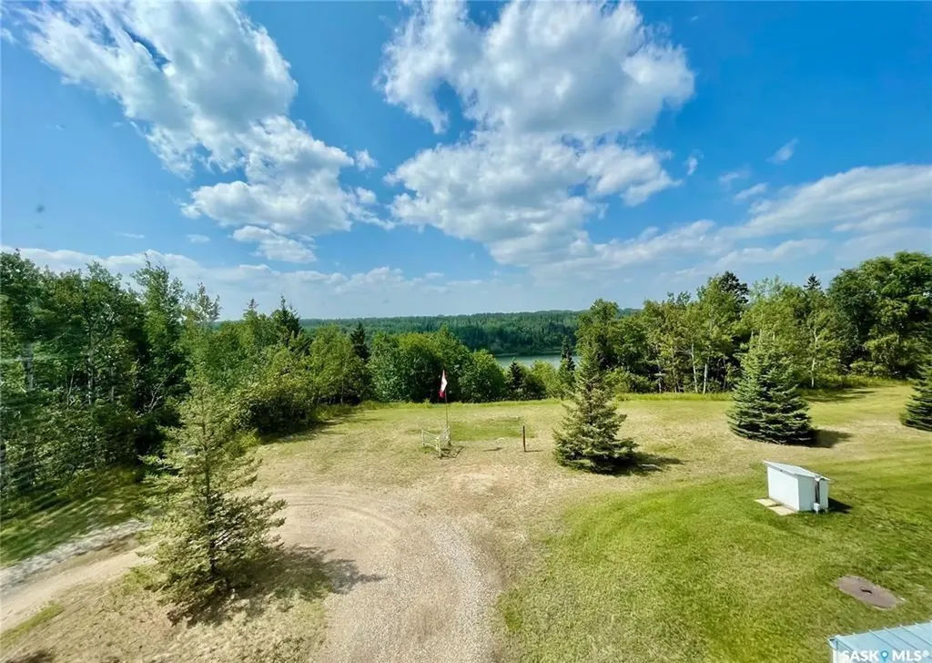 102 Manor Drive Nipawin SK S0E 1E0