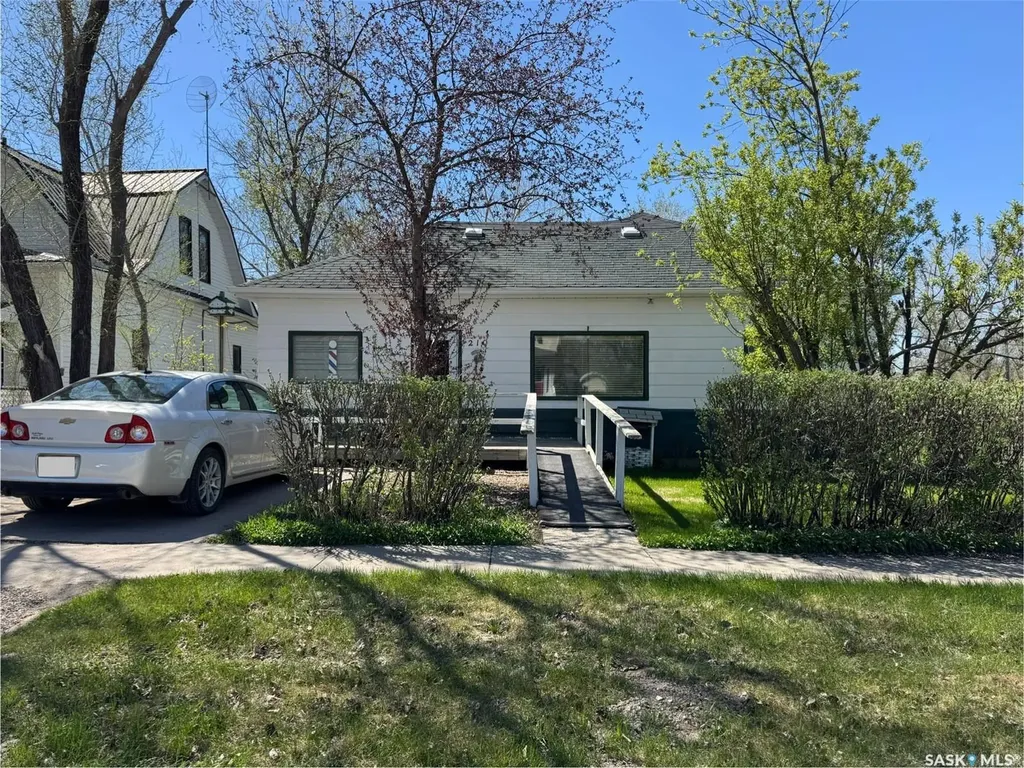 210 2nd Street W Wynyard SK S0A 4T0