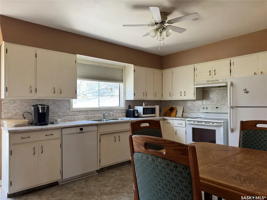 210 2nd Street W Wynyard SK S0A 4T0