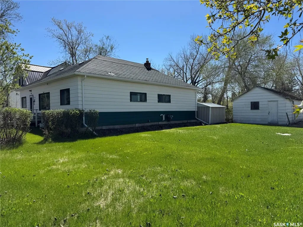 210 2nd Street W Wynyard SK S0A 4T0