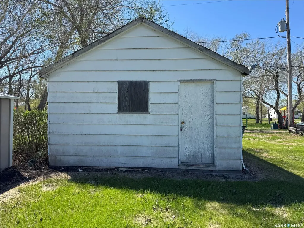 210 2nd Street W Wynyard SK S0A 4T0