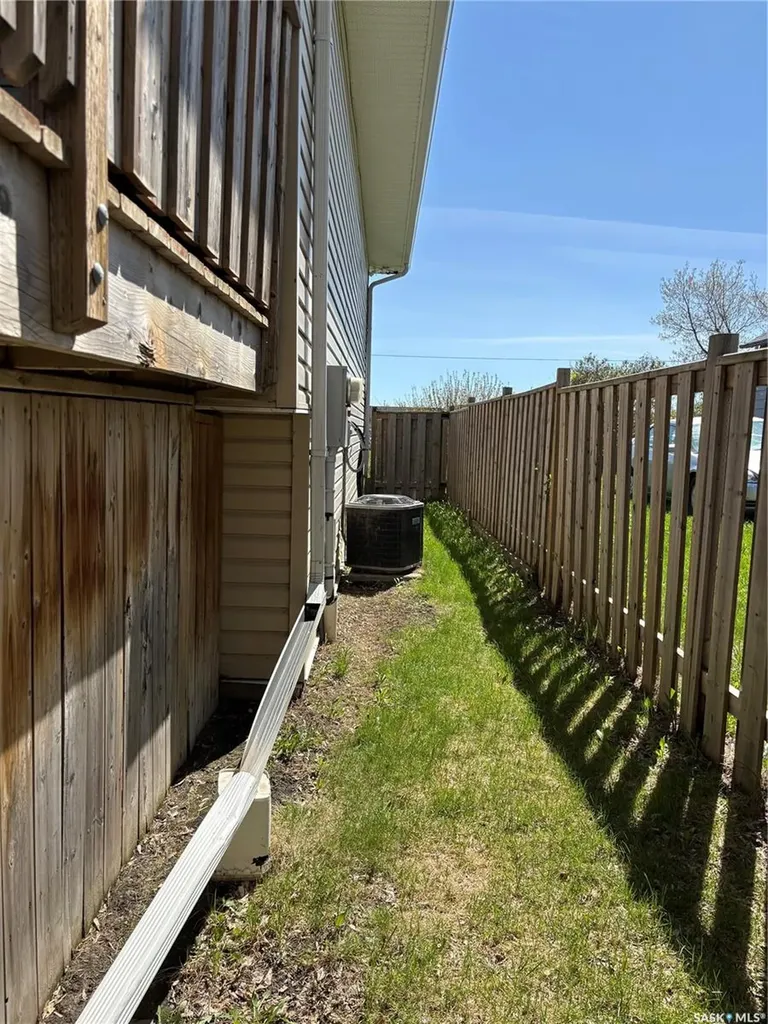 358 1st Avenue W Melville SK S0A 2P0