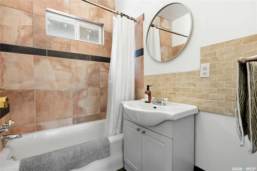 1001 Lorne Avenue Saskatoon SK S7N 0X5
