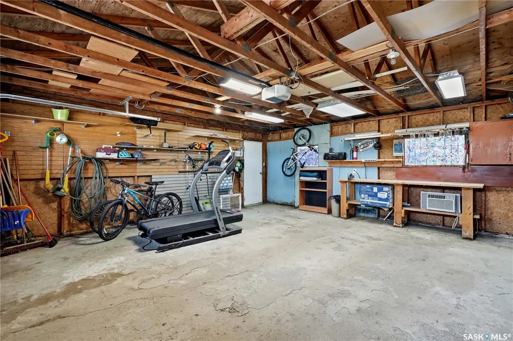 1001 Lorne Avenue Saskatoon SK S7N 0X5