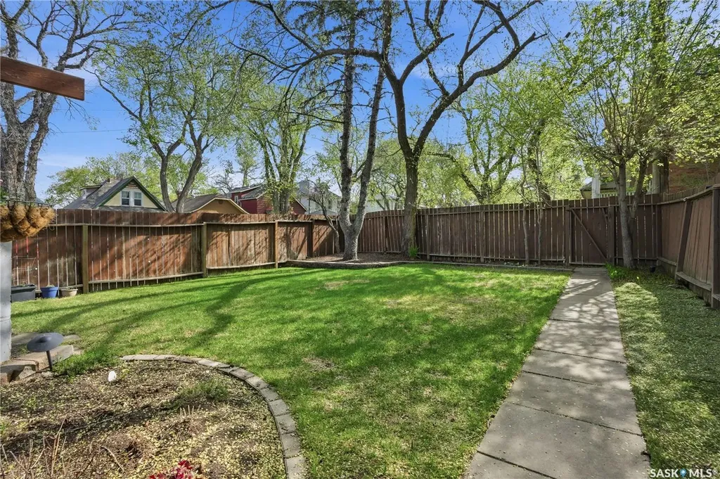 1001 Lorne Avenue Saskatoon SK S7N 0X5
