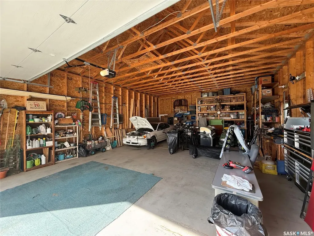 225 3rd Street Weyburn Rm No. 67 SK S0C 1X0