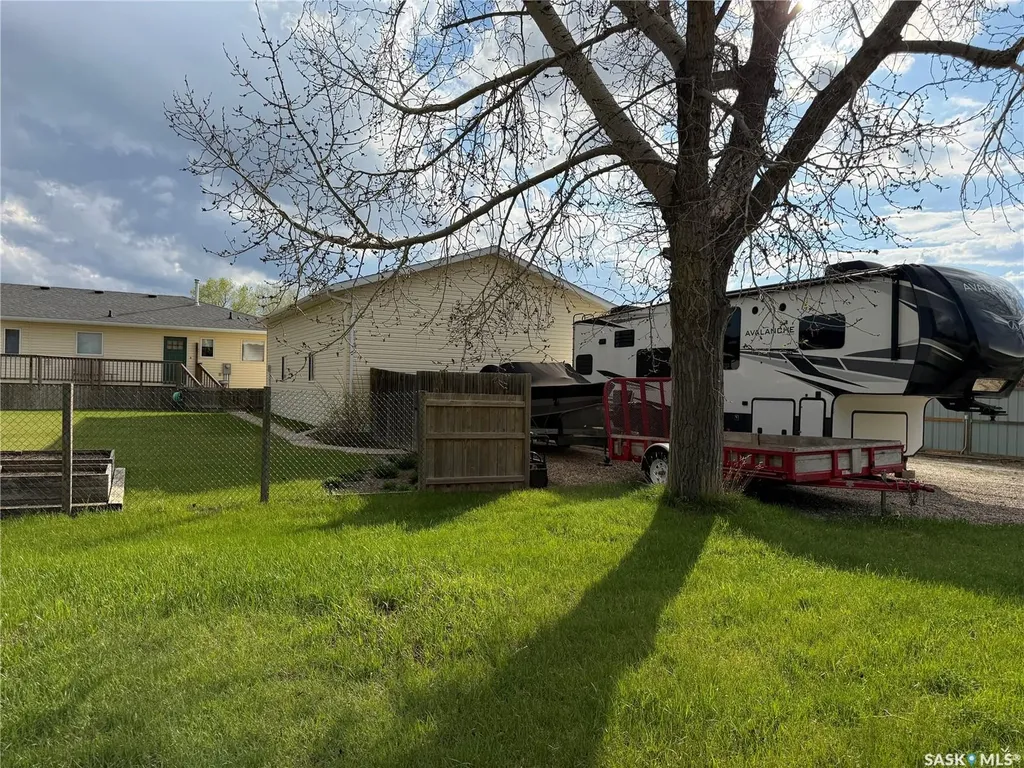 225 3rd Street Weyburn Rm No. 67 SK S0C 1X0