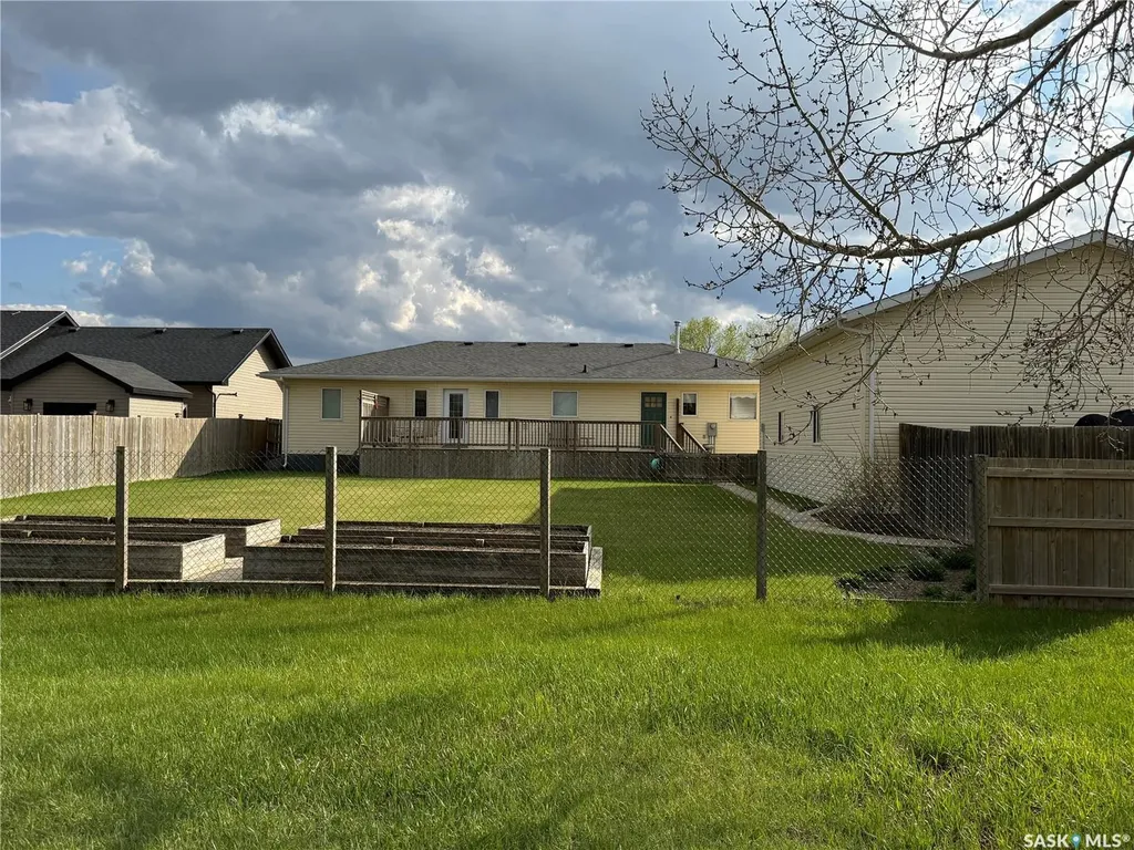 225 3rd Street Weyburn Rm No. 67 SK S0C 1X0