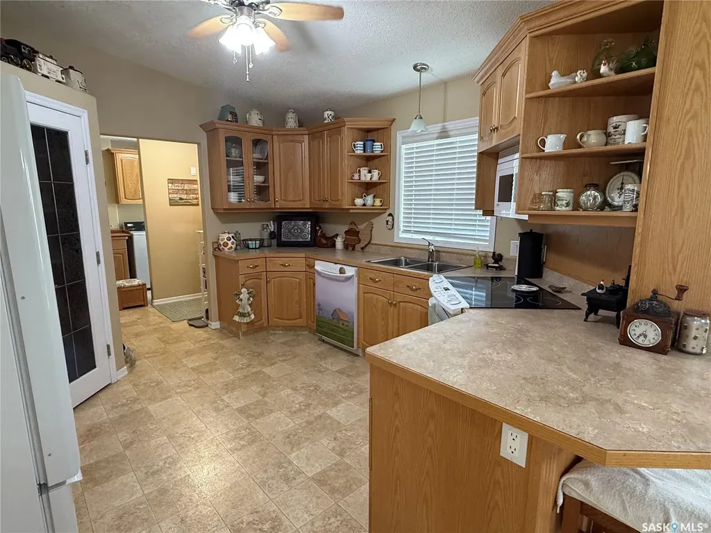 225 3rd Street Weyburn Rm No. 67 SK S0C 1X0