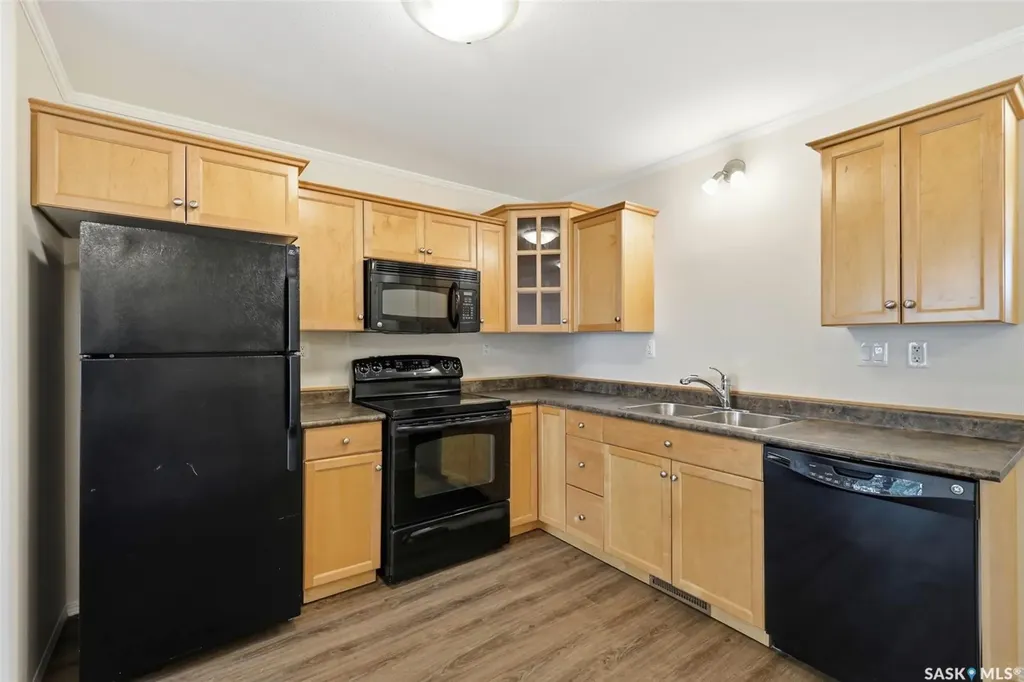 1022 Hampton Circle Saskatoon SK S7R 0K3