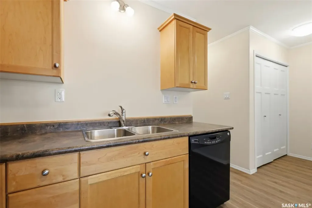 1022 Hampton Circle Saskatoon SK S7R 0K3
