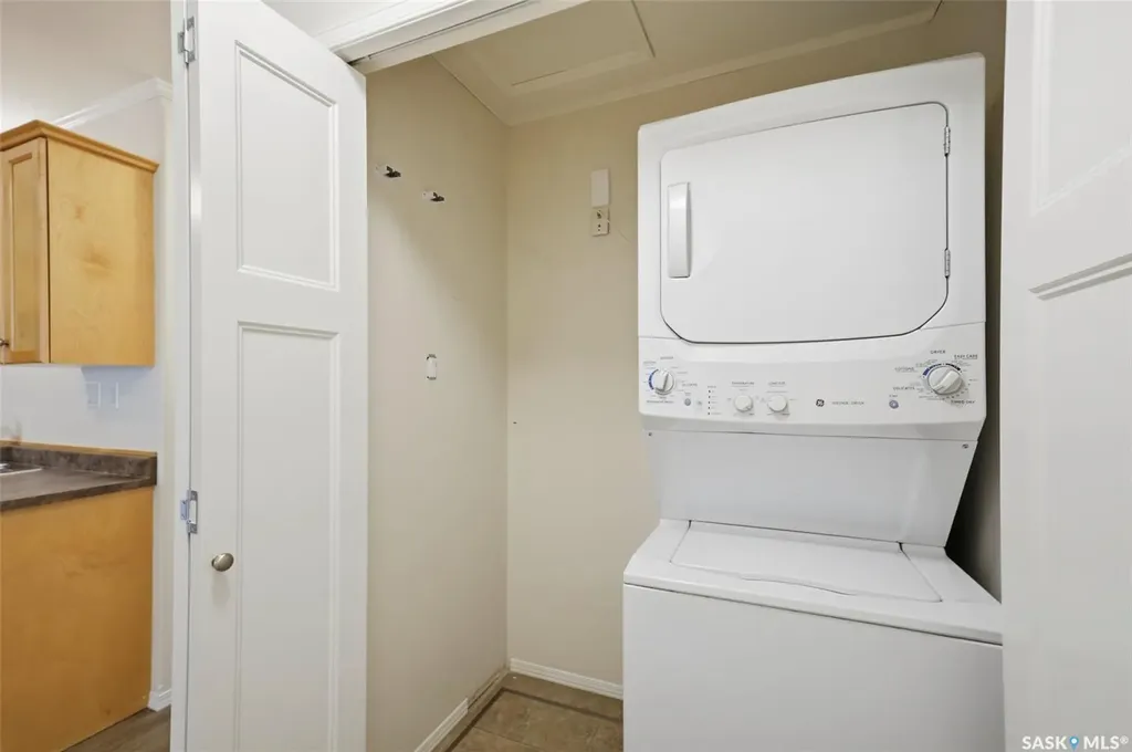 1022 Hampton Circle Saskatoon SK S7R 0K3
