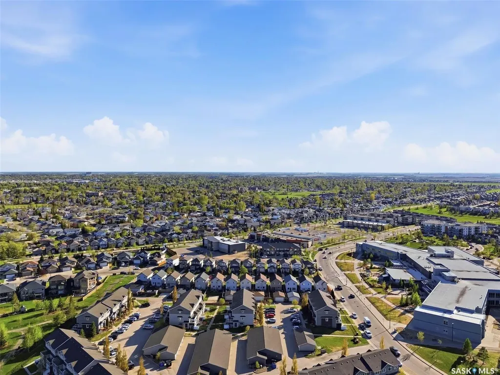 1022 Hampton Circle Saskatoon SK S7R 0K3