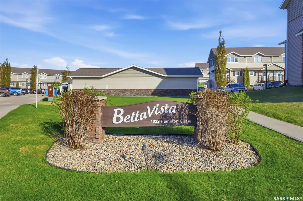 1022 Hampton Circle Saskatoon SK S7R 0K3