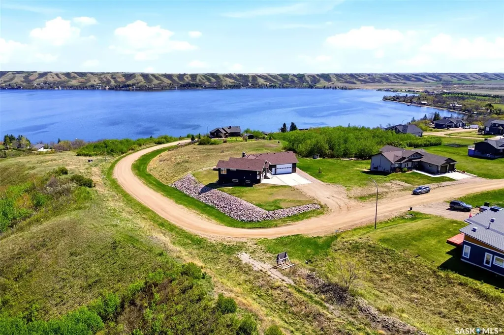 701 Saskatoon Drive Katepwa Beach SK S0G 2Y0
