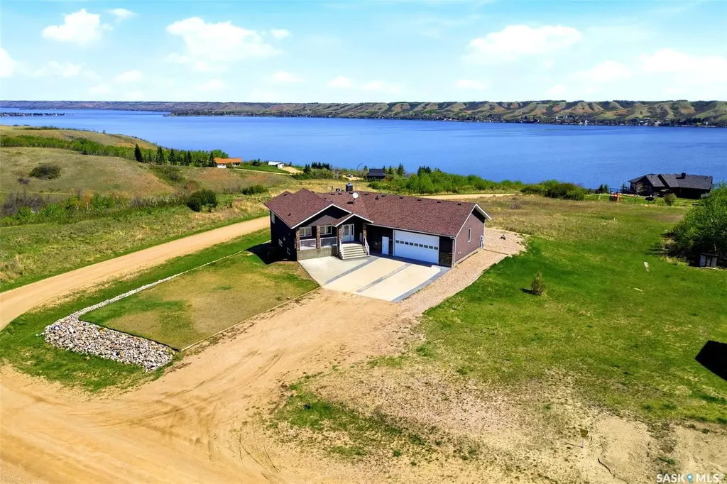 701 Saskatoon Drive Katepwa Beach SK S0G 2Y0