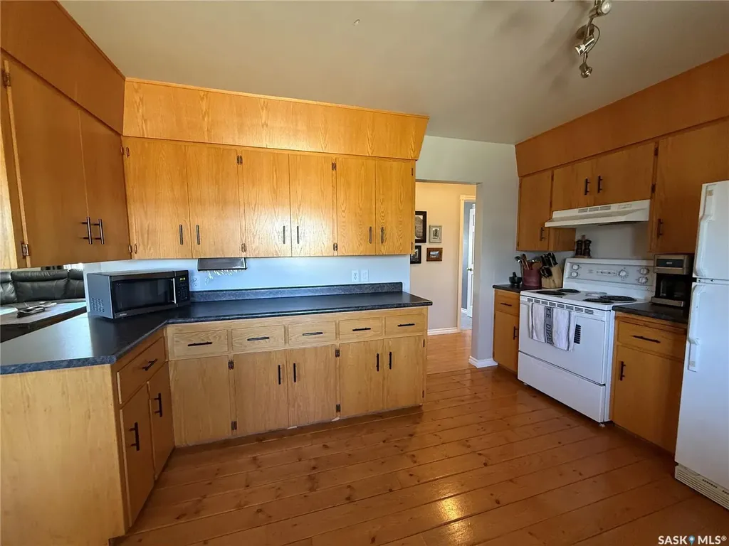 1009 First Street Estevan SK S4A 0G7