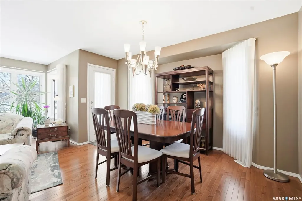 330 Stodola Court Saskatoon SK S7N 1N9