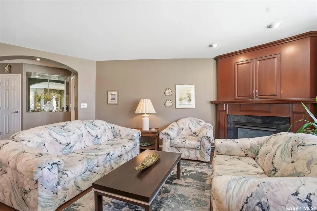 330 Stodola Court Saskatoon SK S7N 1N9