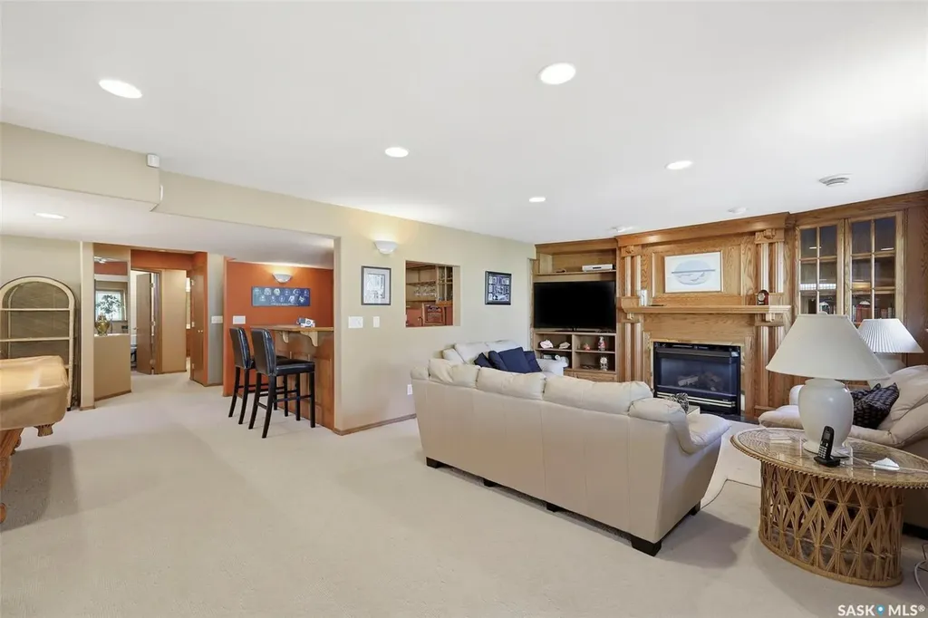 330 Stodola Court Saskatoon SK S7N 1N9