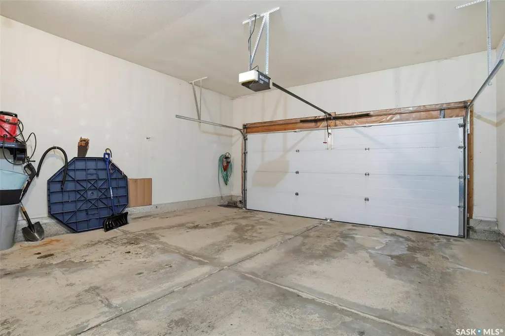 330 Stodola Court Saskatoon SK S7N 1N9
