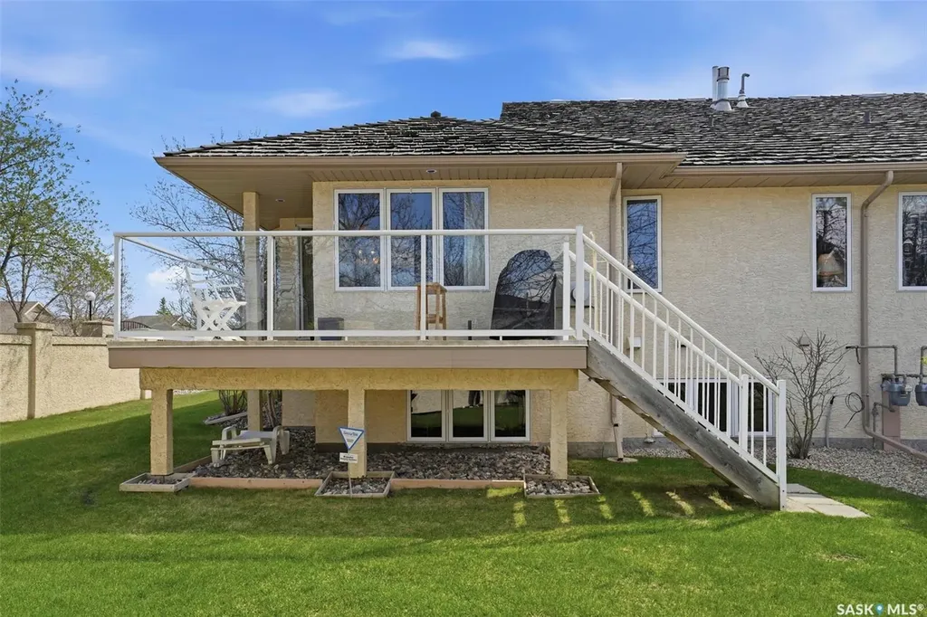 330 Stodola Court Saskatoon SK S7N 1N9