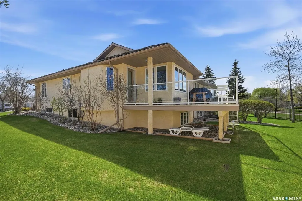 330 Stodola Court Saskatoon SK S7N 1N9