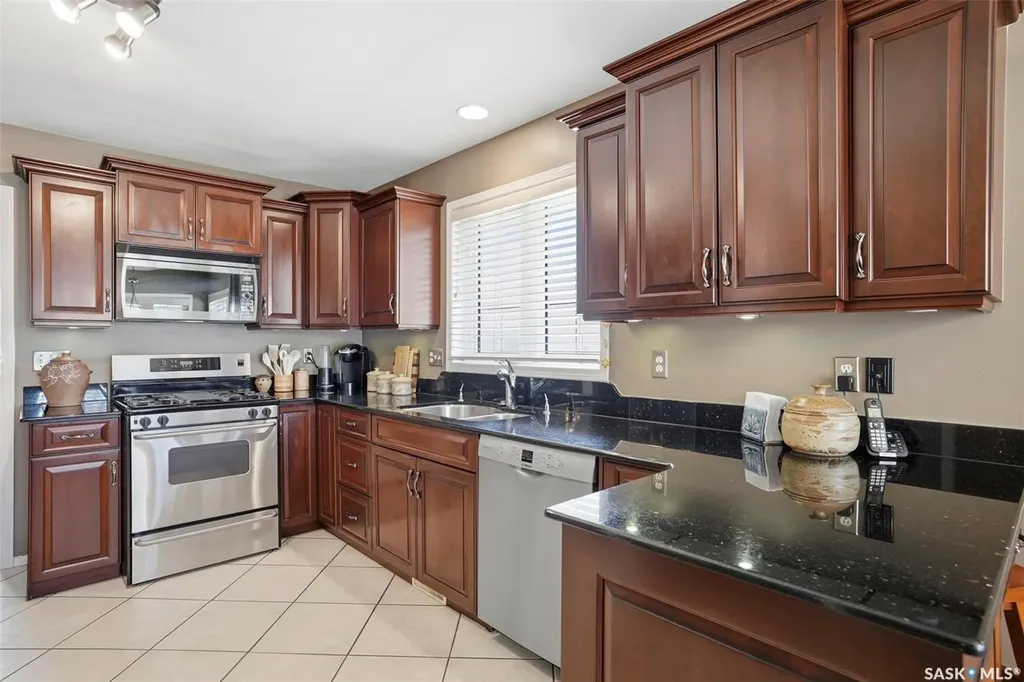 330 Stodola Court Saskatoon SK S7N 1N9