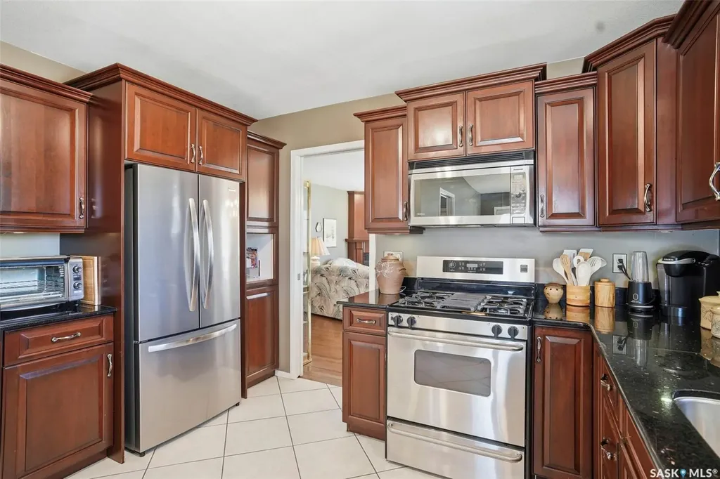330 Stodola Court Saskatoon SK S7N 1N9