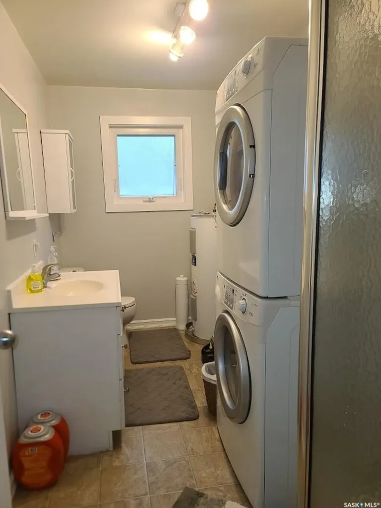 615 Willow Street Mervin Rm No.499 SK S0M 1J0