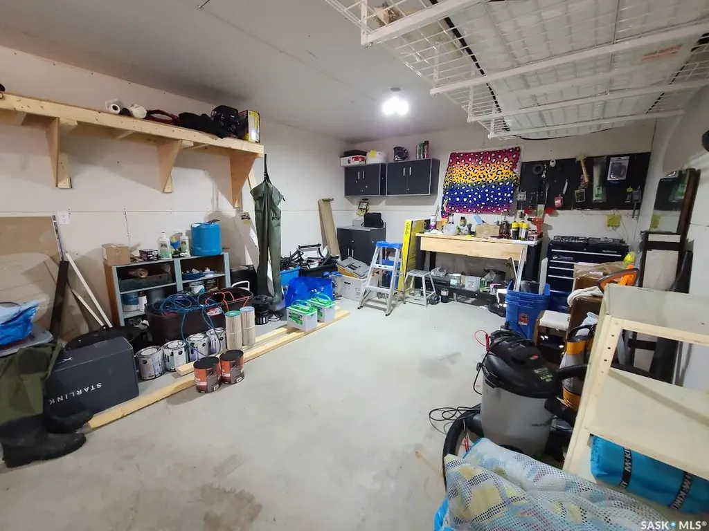 615 Willow Street Mervin Rm No.499 SK S0M 1J0