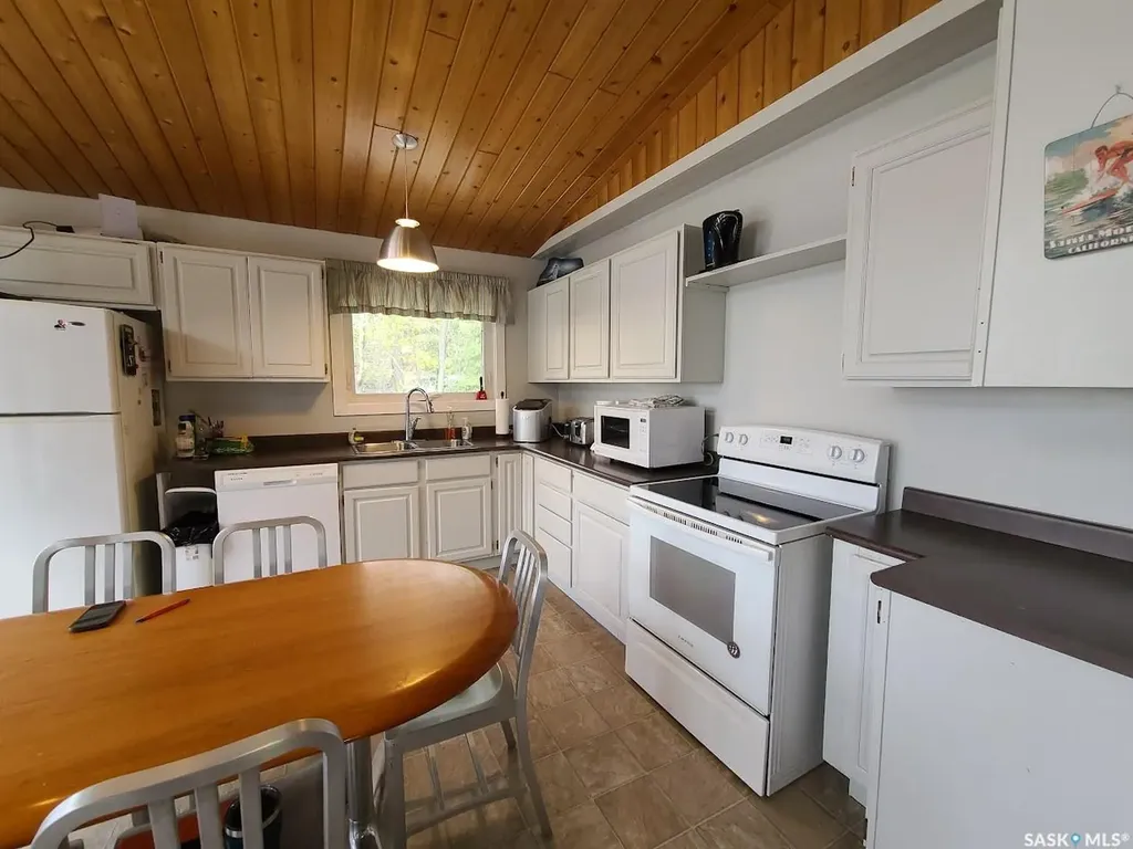 615 Willow Street Mervin Rm No.499 SK S0M 1J0