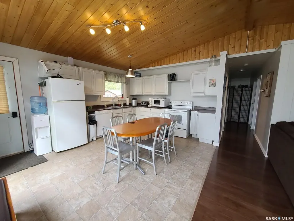615 Willow Street Mervin Rm No.499 SK S0M 1J0