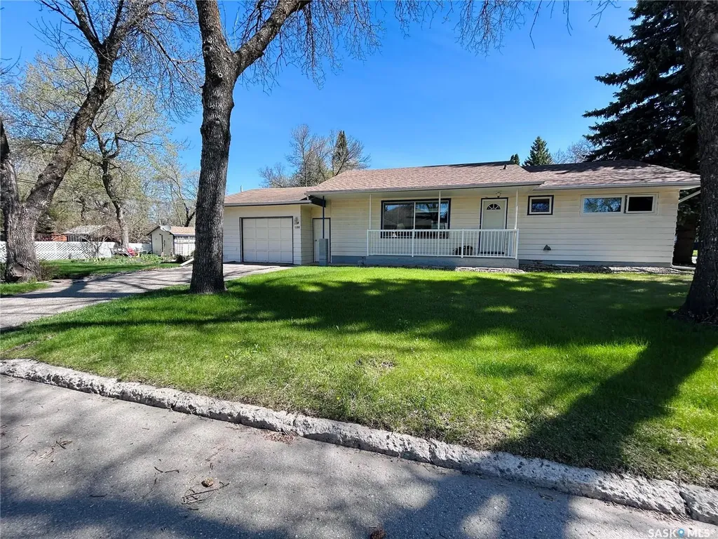1208 Mark Avenue Moosomin SK S0G 3N0