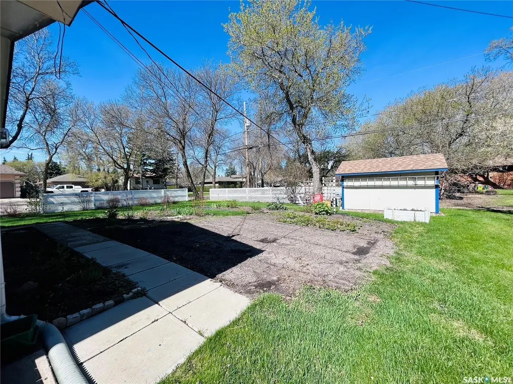 1208 Mark Avenue Moosomin SK S0G 3N0