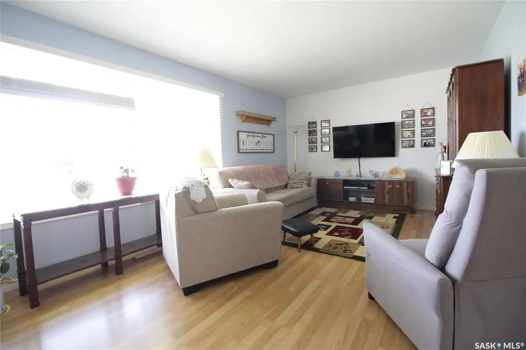 1208 Mark Avenue Moosomin SK S0G 3N0