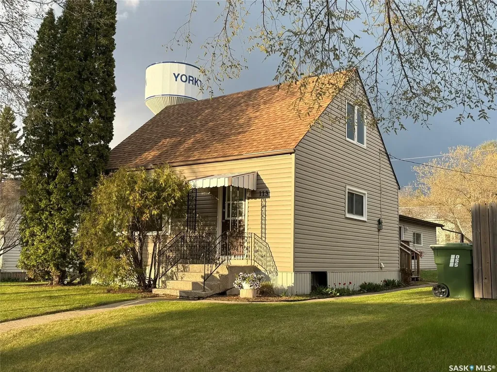 113 Laurier Avenue Yorkton SK S3N 1V1