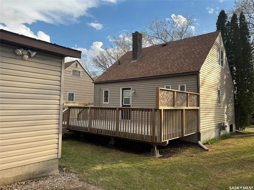 113 Laurier Avenue Yorkton SK S3N 1V1