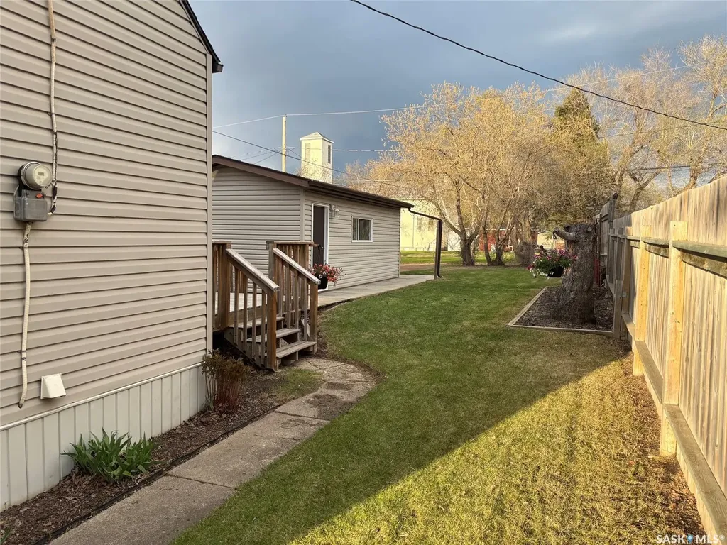 113 Laurier Avenue Yorkton SK S3N 1V1