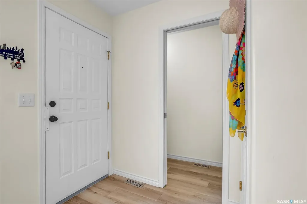 1122 12th Street E Saskatoon SK S7H 0E2