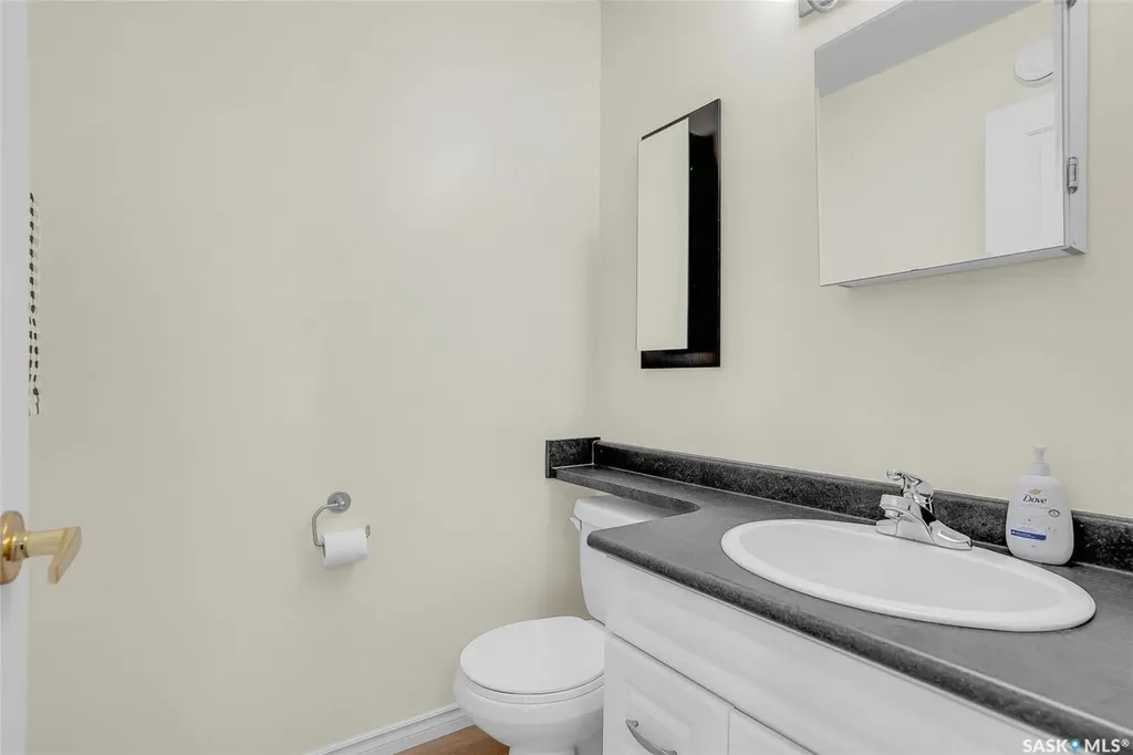 1122 12th Street E Saskatoon SK S7H 0E2
