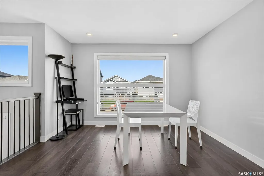 538 Fast Way Saskatoon SK S7W 0W9