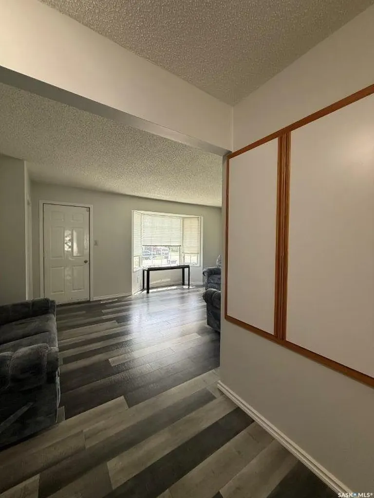 312 7th Avenue W Kindersley SK S0L 1S0