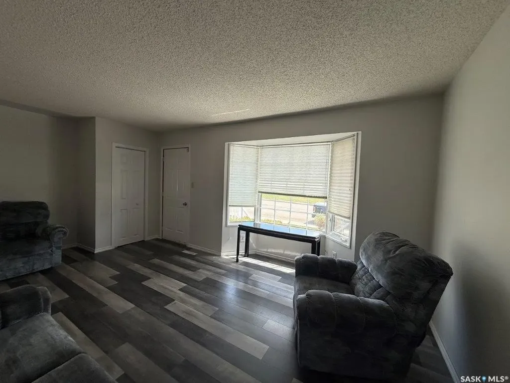 312 7th Avenue W Kindersley SK S0L 1S0