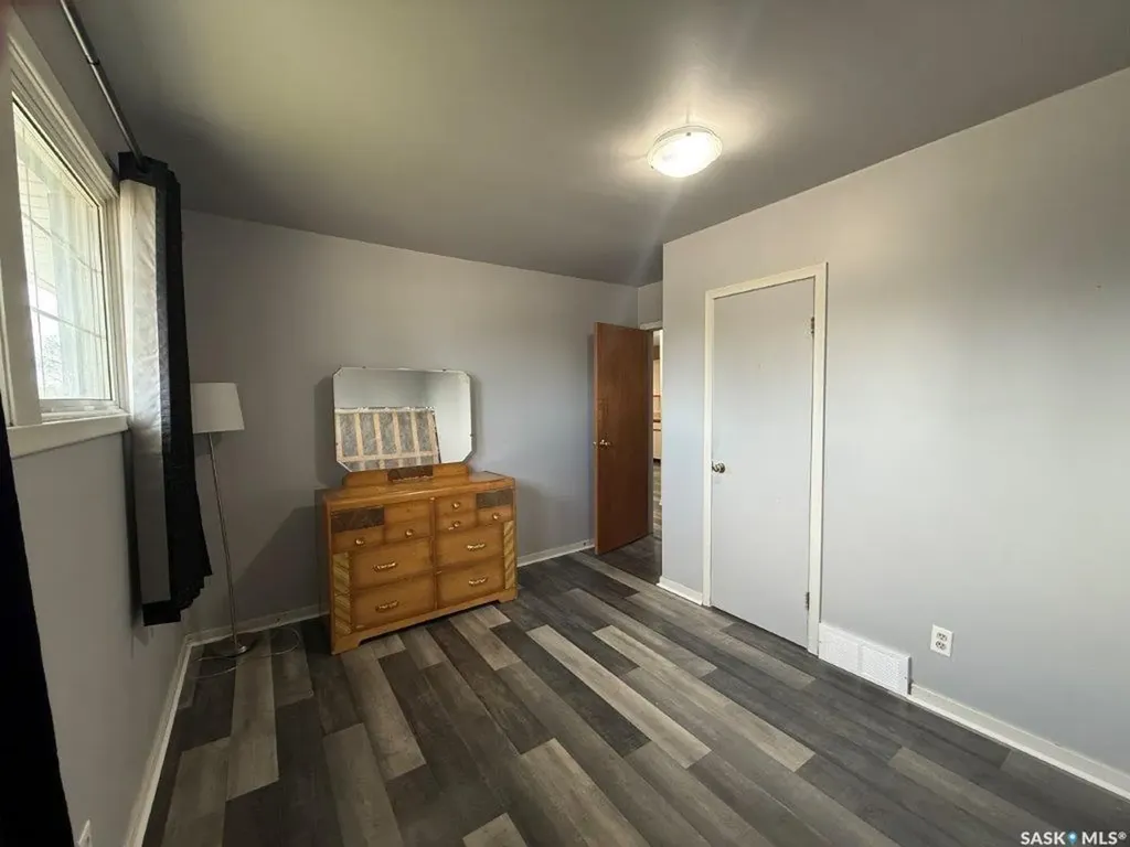 312 7th Avenue W Kindersley SK S0L 1S0
