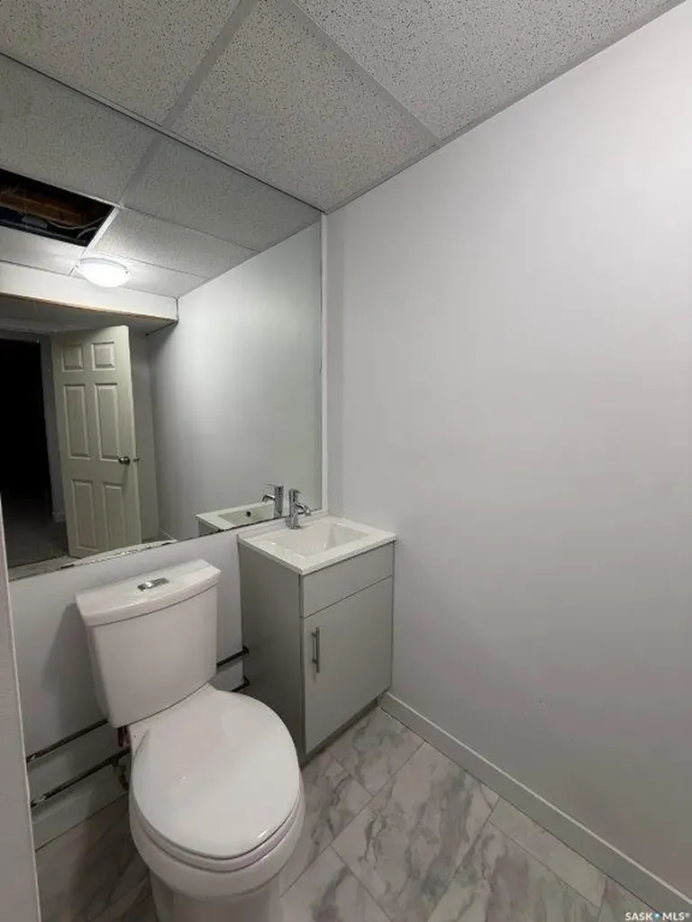 312 7th Avenue W Kindersley SK S0L 1S0