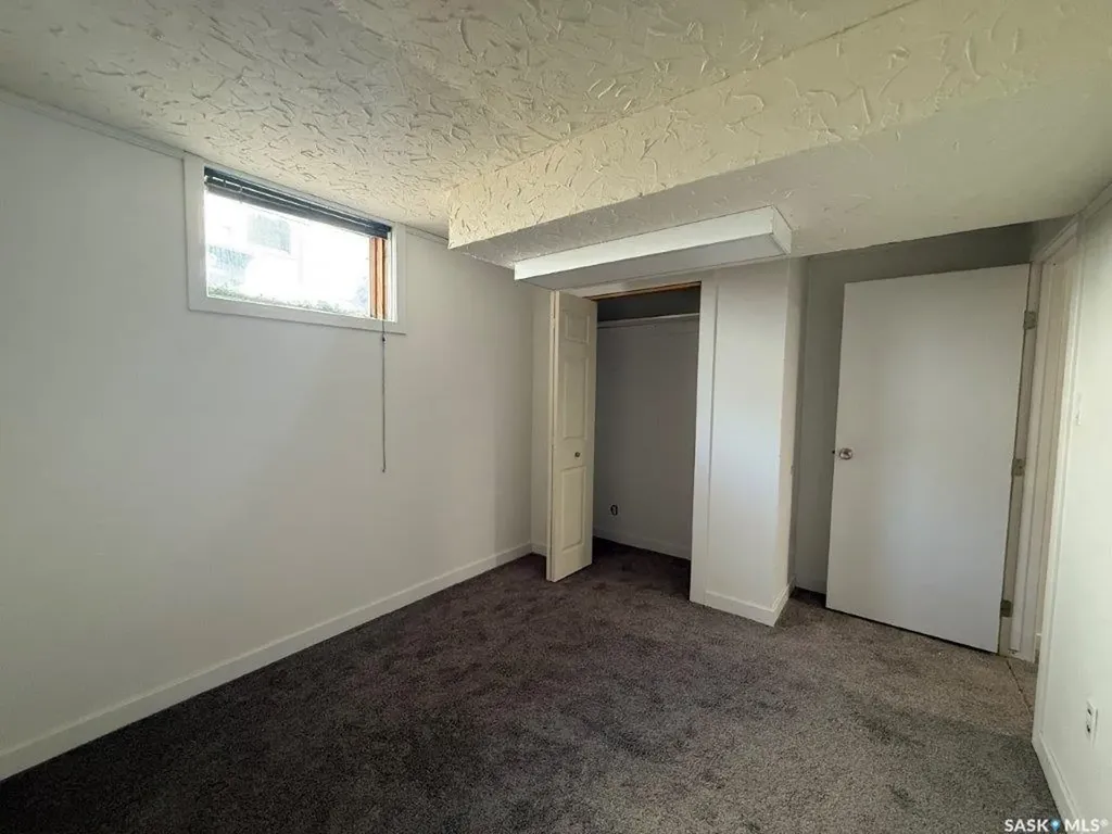 312 7th Avenue W Kindersley SK S0L 1S0
