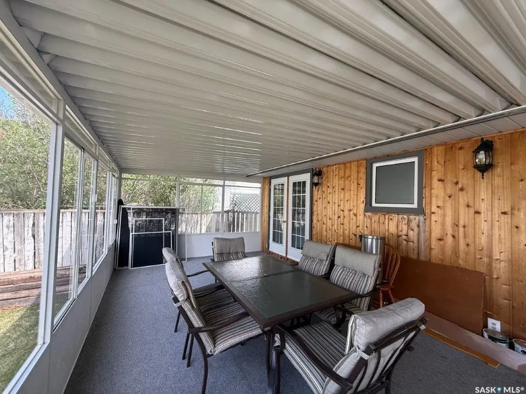 312 7th Avenue W Kindersley SK S0L 1S0